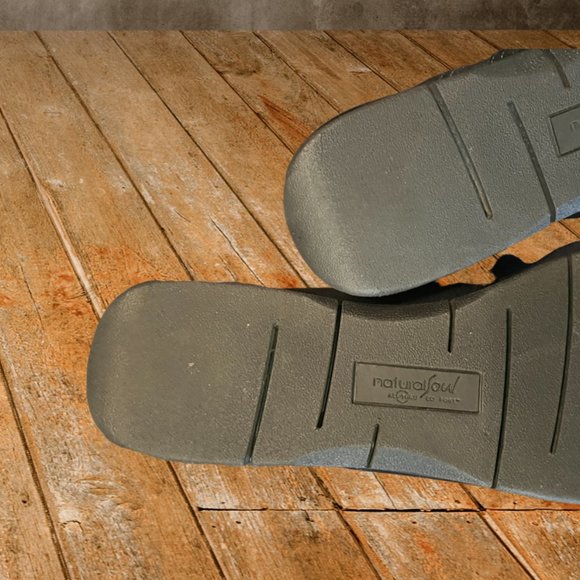 Comfortable Black Women's Shoes - Picture 8 of 8